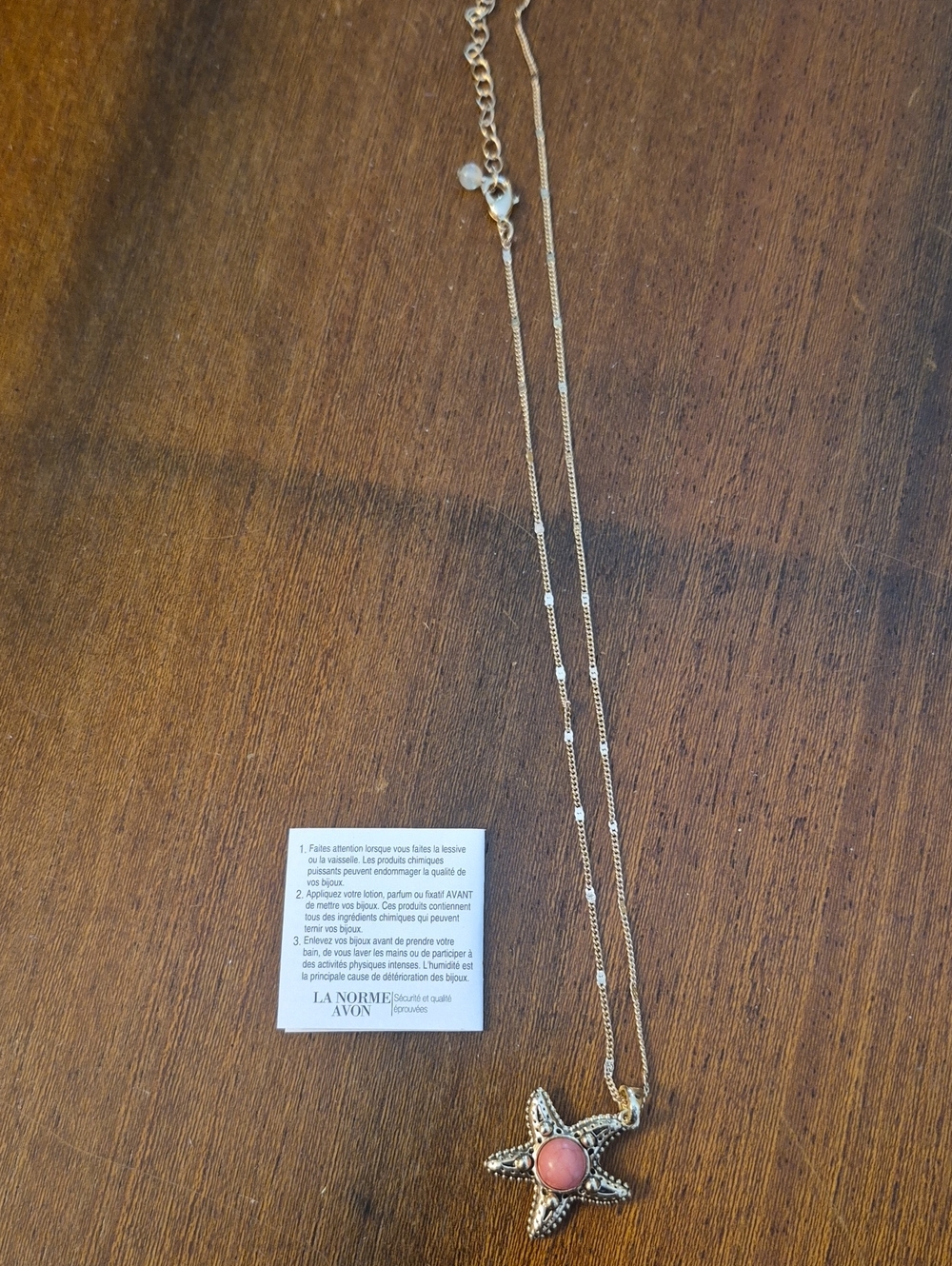 Avon 16" Chain Gold Plated Starfish Pendent With 2" Extender